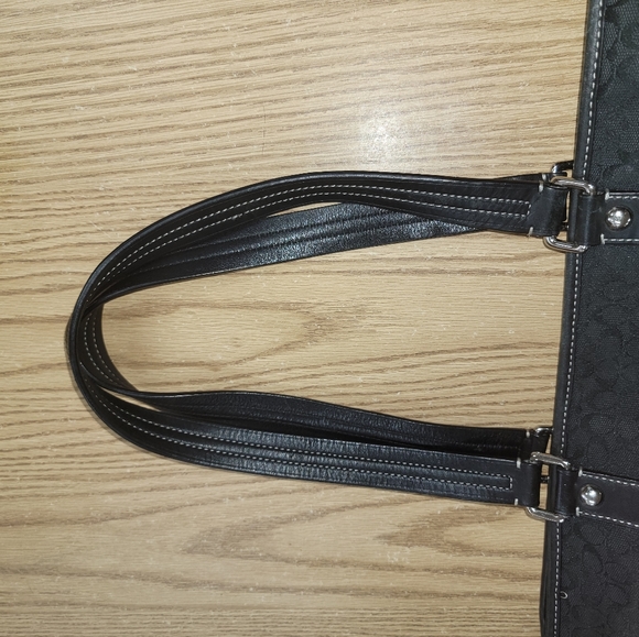 Coach Voyager Tote - Picture 11 of 15